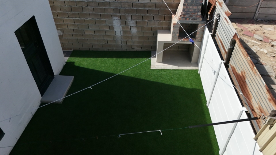 2 Bedroom Property for Sale in Eastridge Western Cape